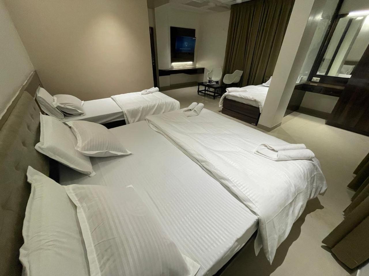 Model Grand Inn 벨라리 외부 사진